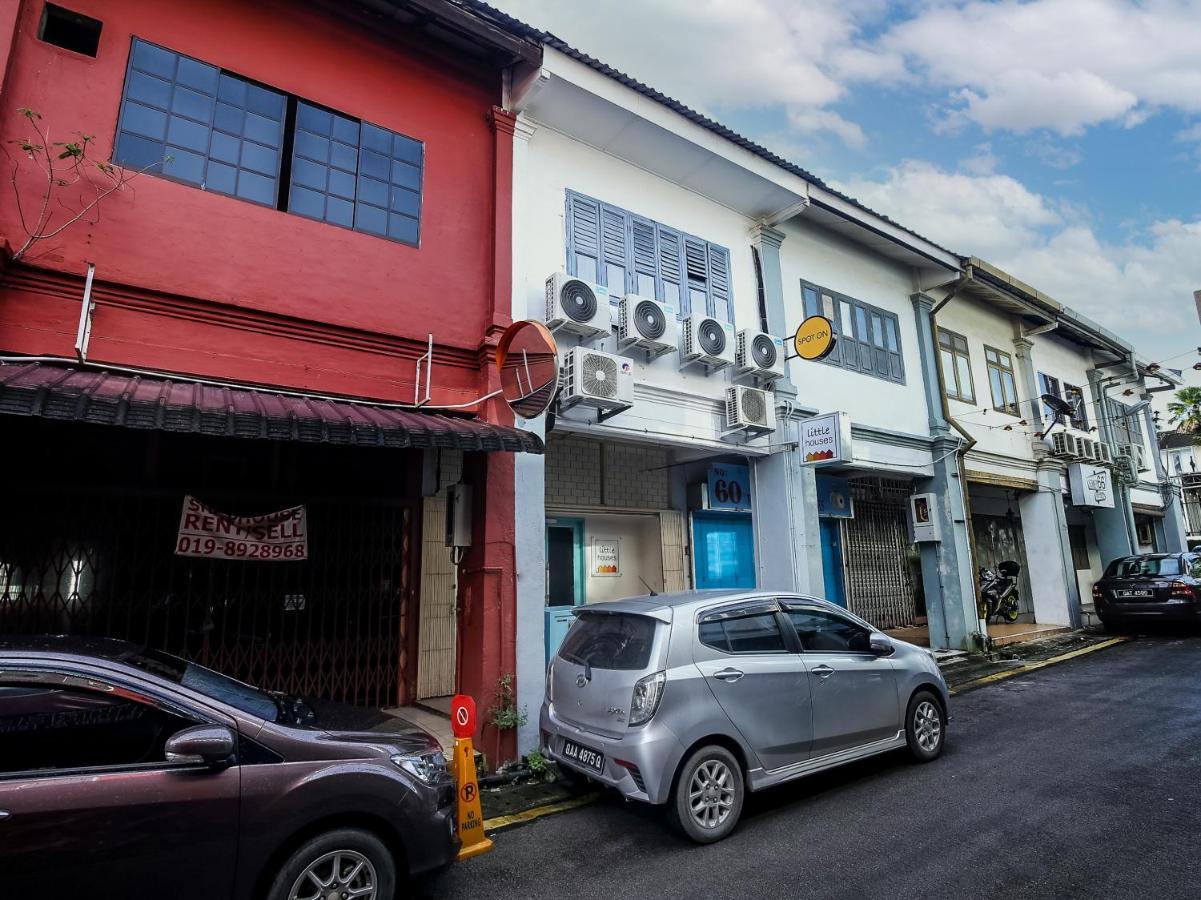 Little Houses Kuching Esterno foto