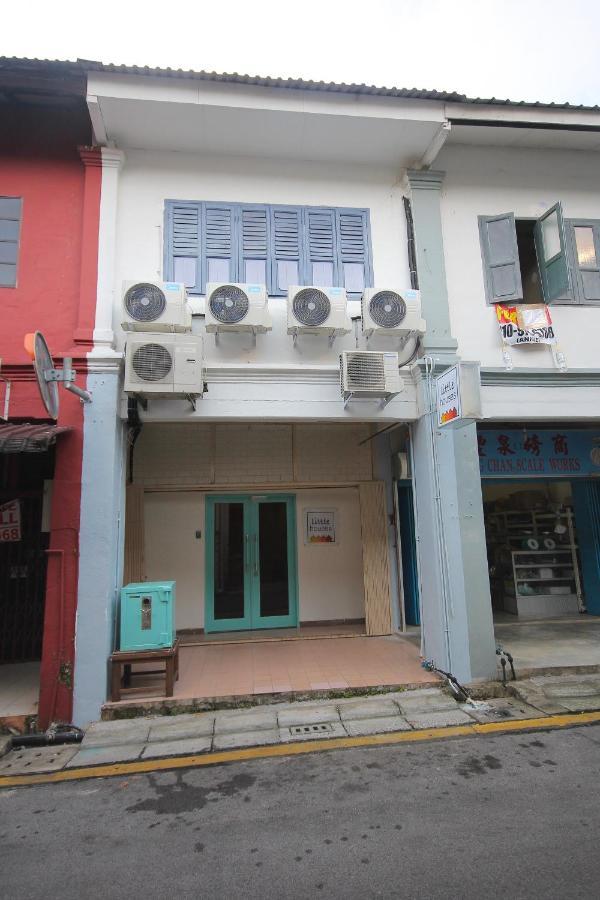 Little Houses Kuching Esterno foto